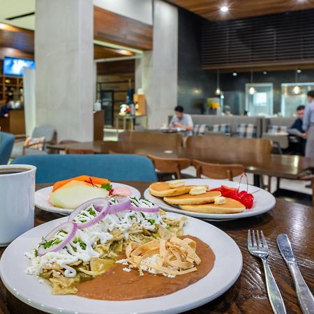 Four Points By Sheraton Monterrey Airport Apodaca Zewnętrze zdjęcie