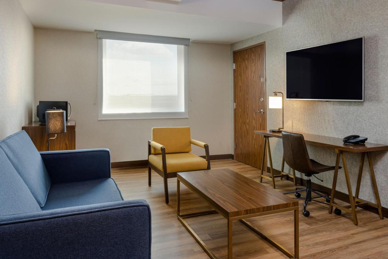 Four Points By Sheraton Monterrey Airport Apodaca Zewnętrze zdjęcie