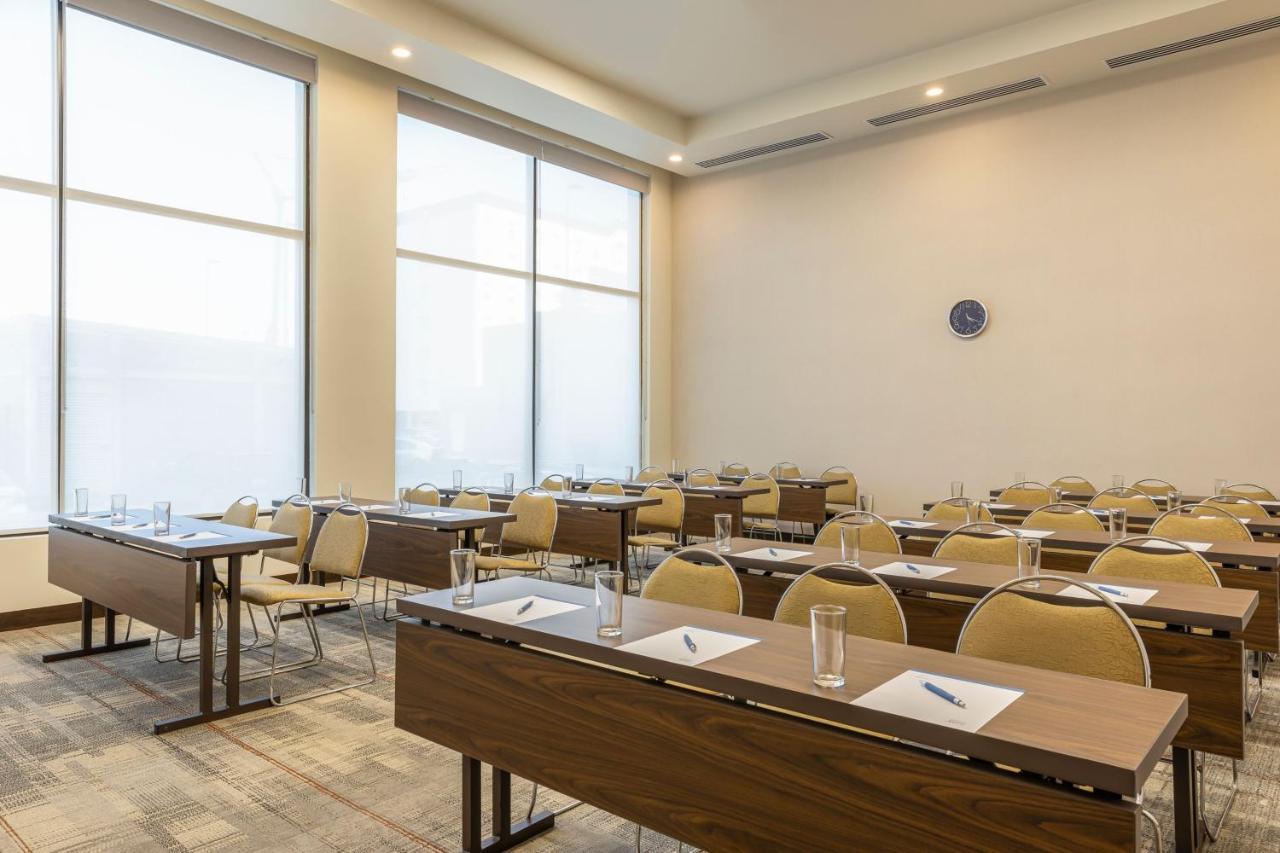 Four Points By Sheraton Monterrey Airport Apodaca Zewnętrze zdjęcie